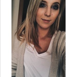 Meet your Posher, Whitney